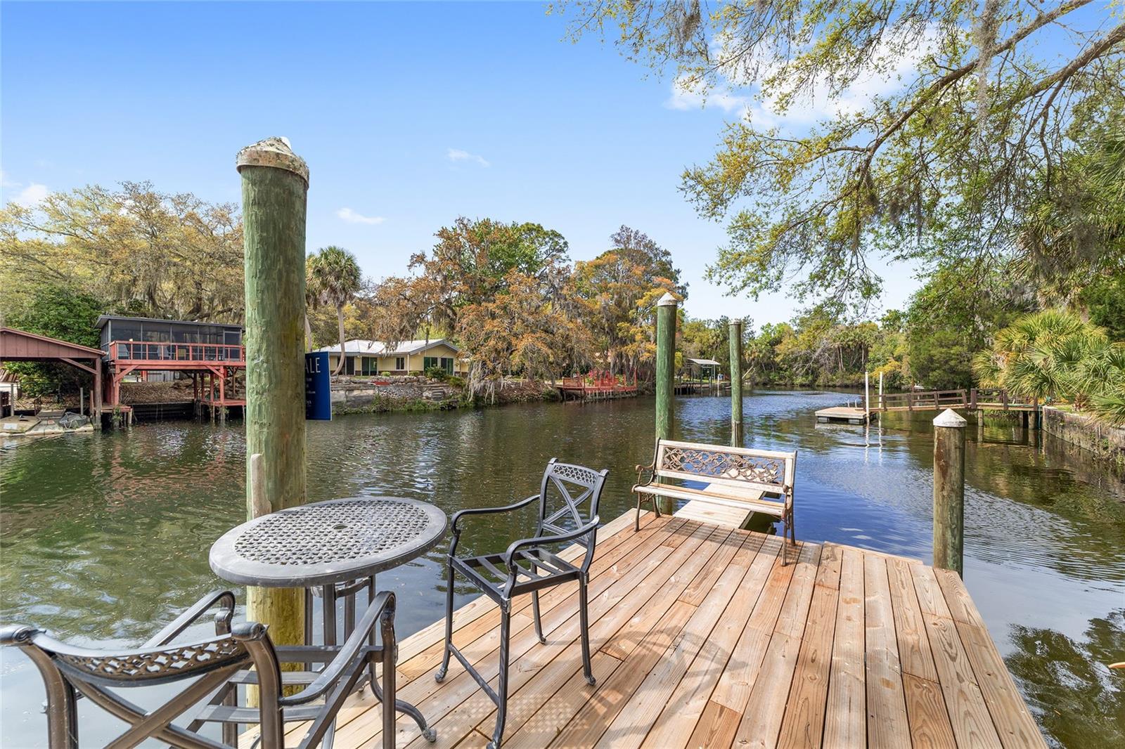 Image 11 of 87 For 34 Garden Mall Court