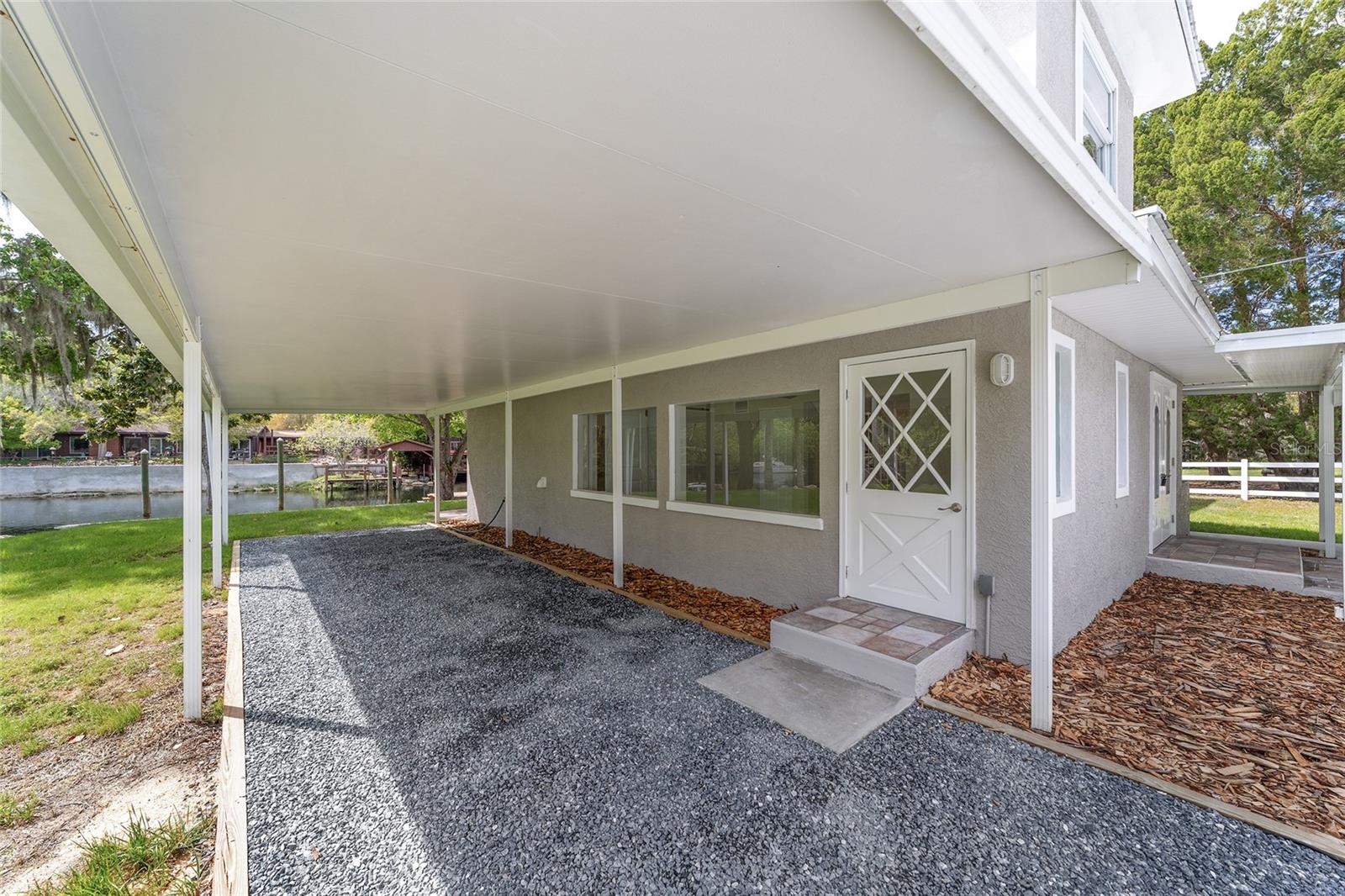 Image 15 of 87 For 34 Garden Mall Court