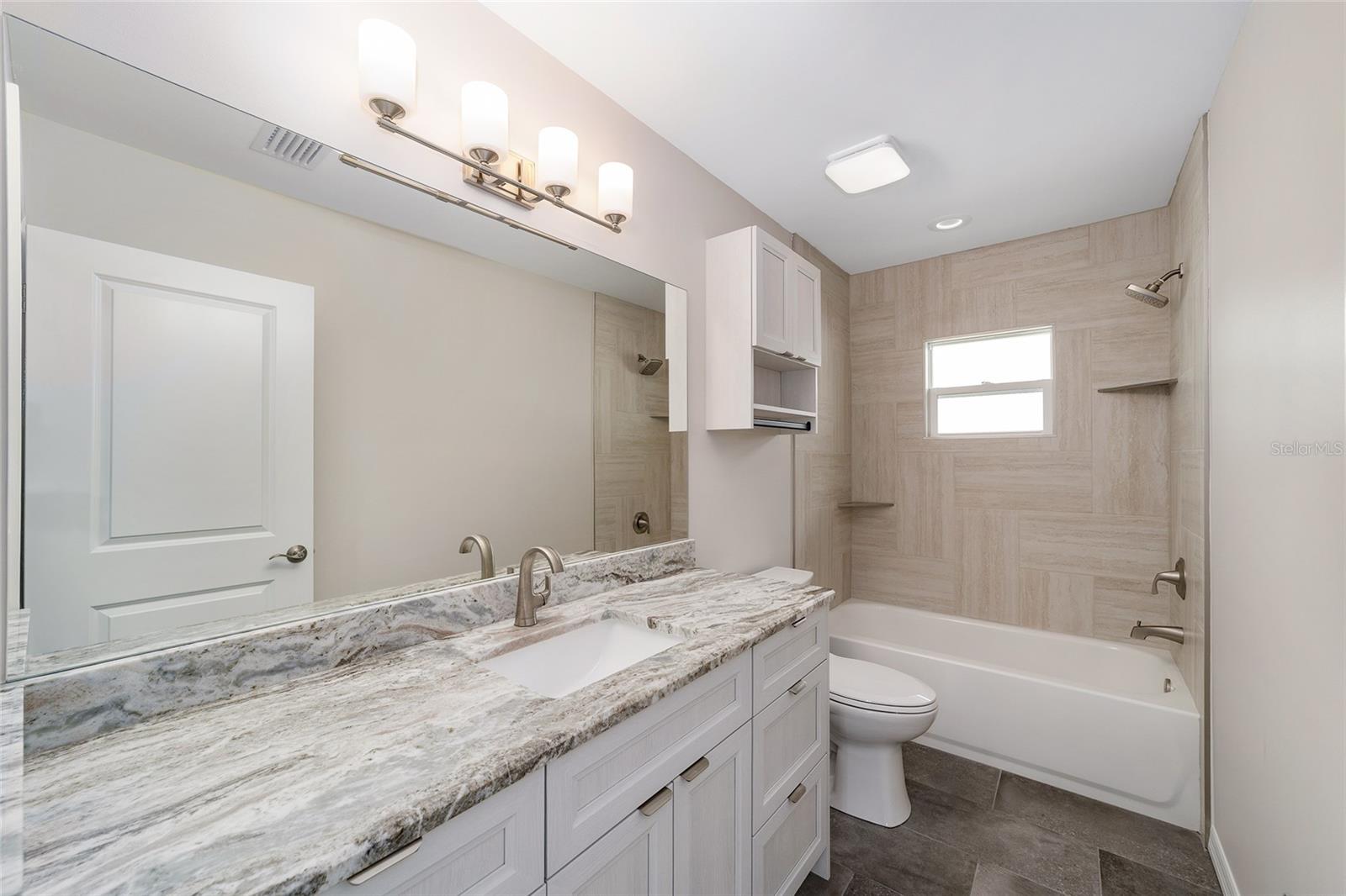 Image 44 of 87 For 34 Garden Mall Court