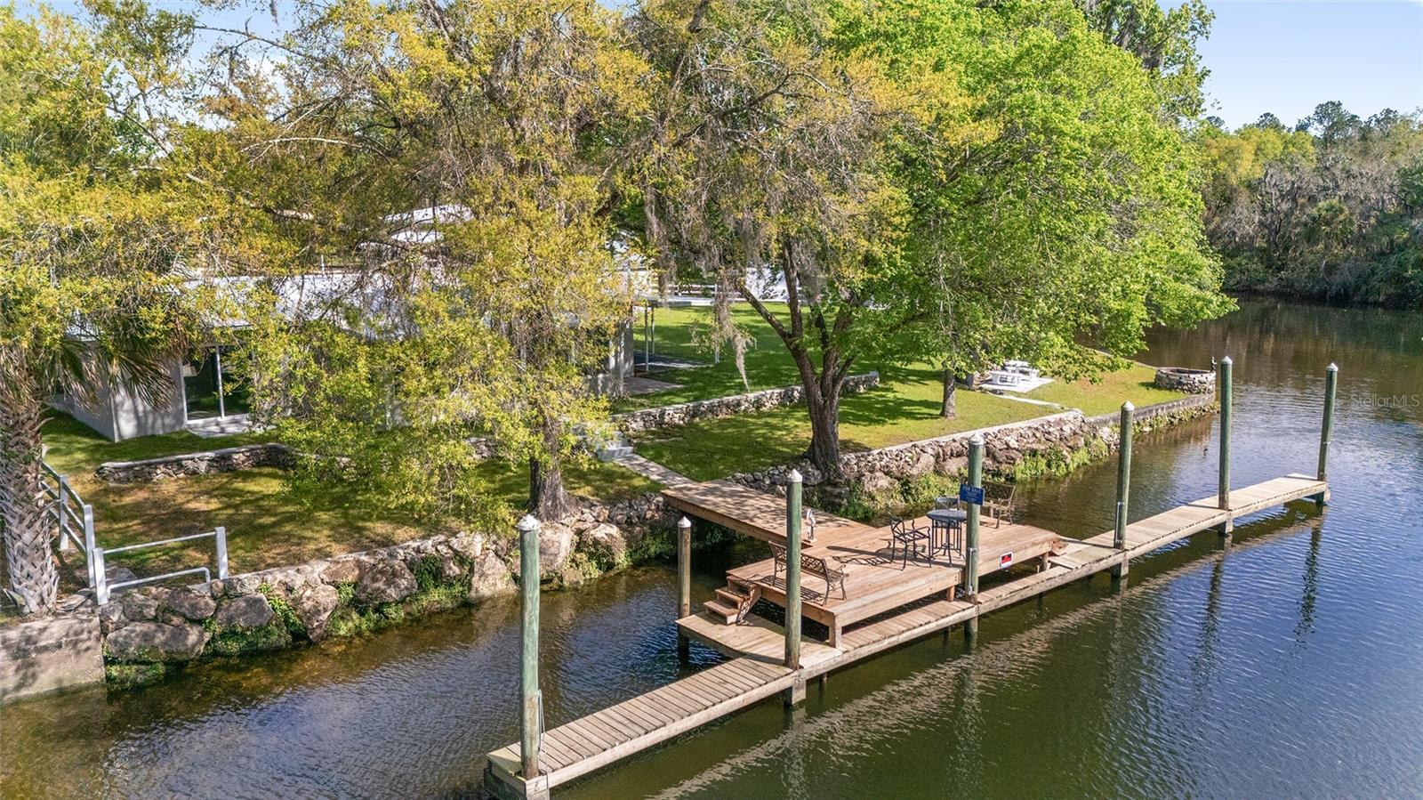 Image 7 of 87 For 34 Garden Mall Court