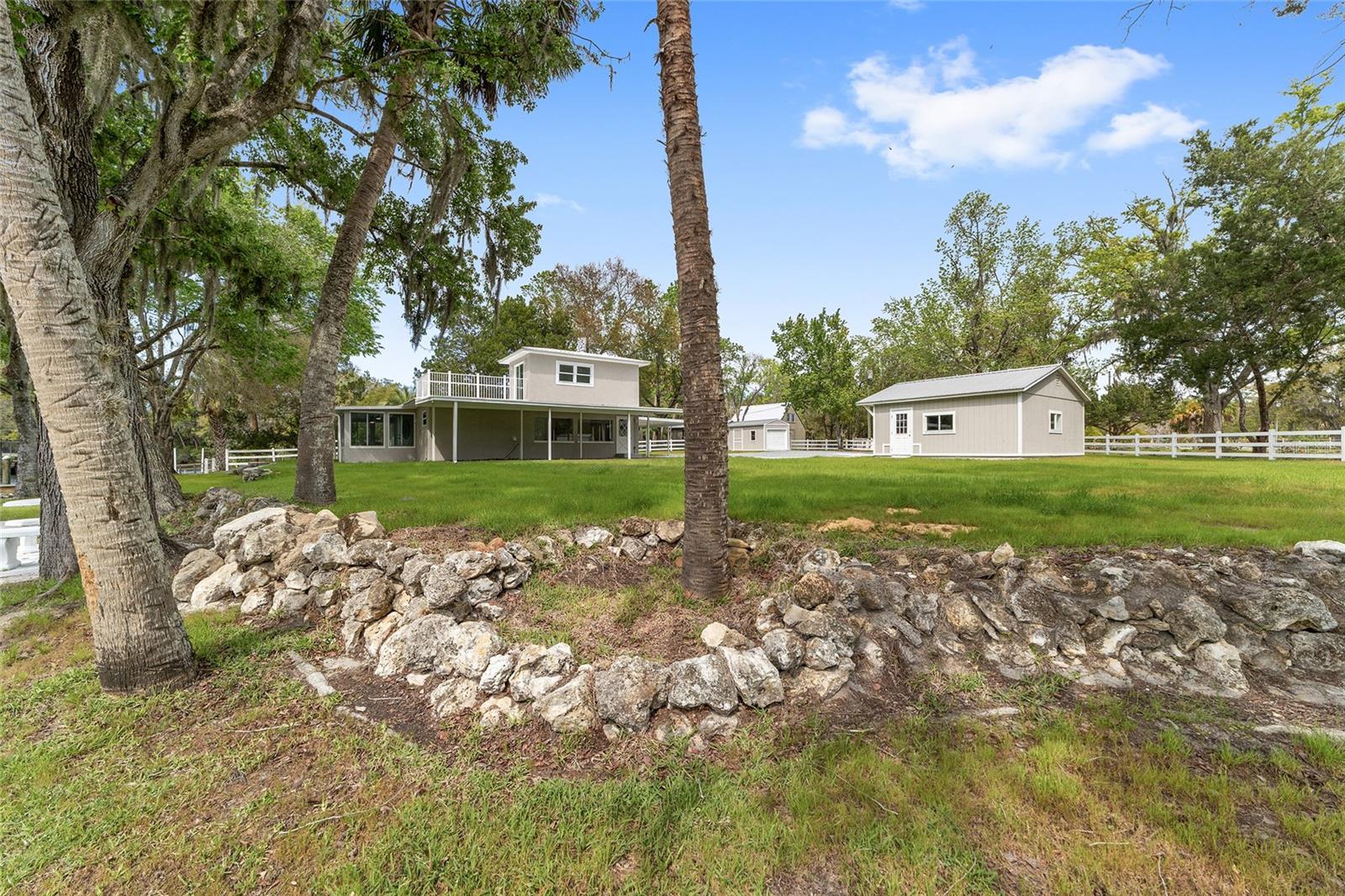 Image 71 of 87 For 34 Garden Mall Court