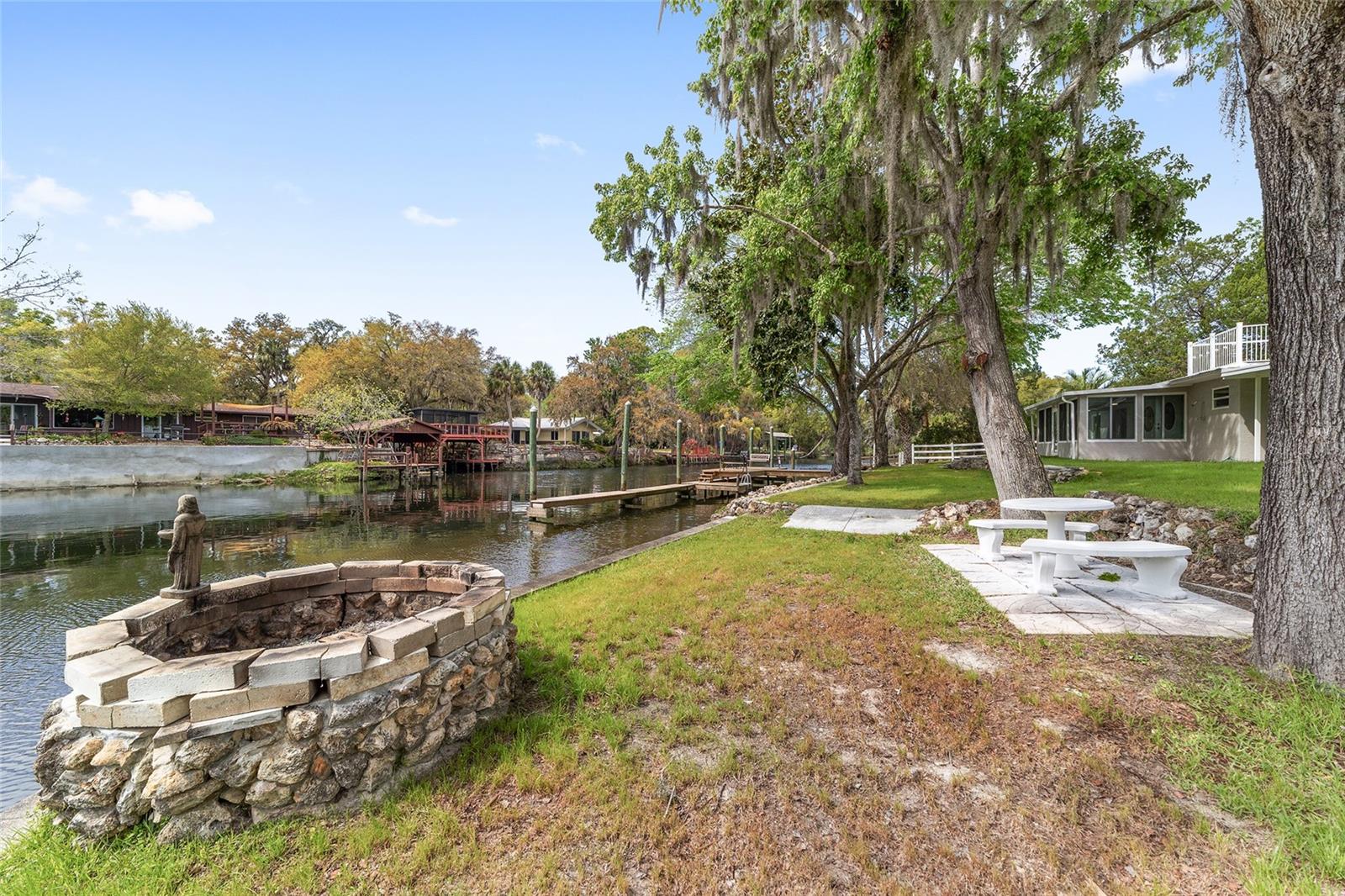 Image 72 of 87 For 34 Garden Mall Court