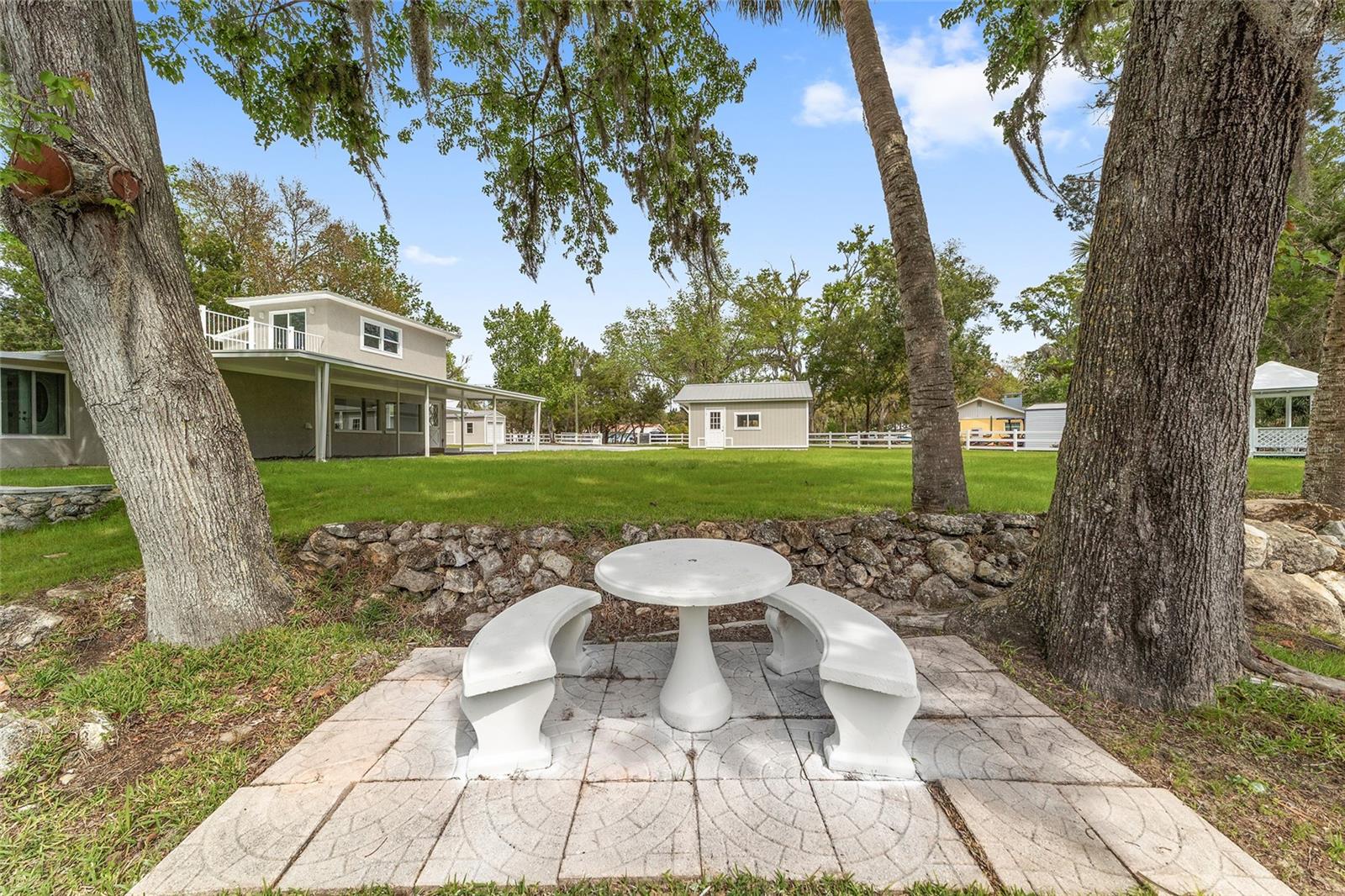 Image 74 of 87 For 34 Garden Mall Court