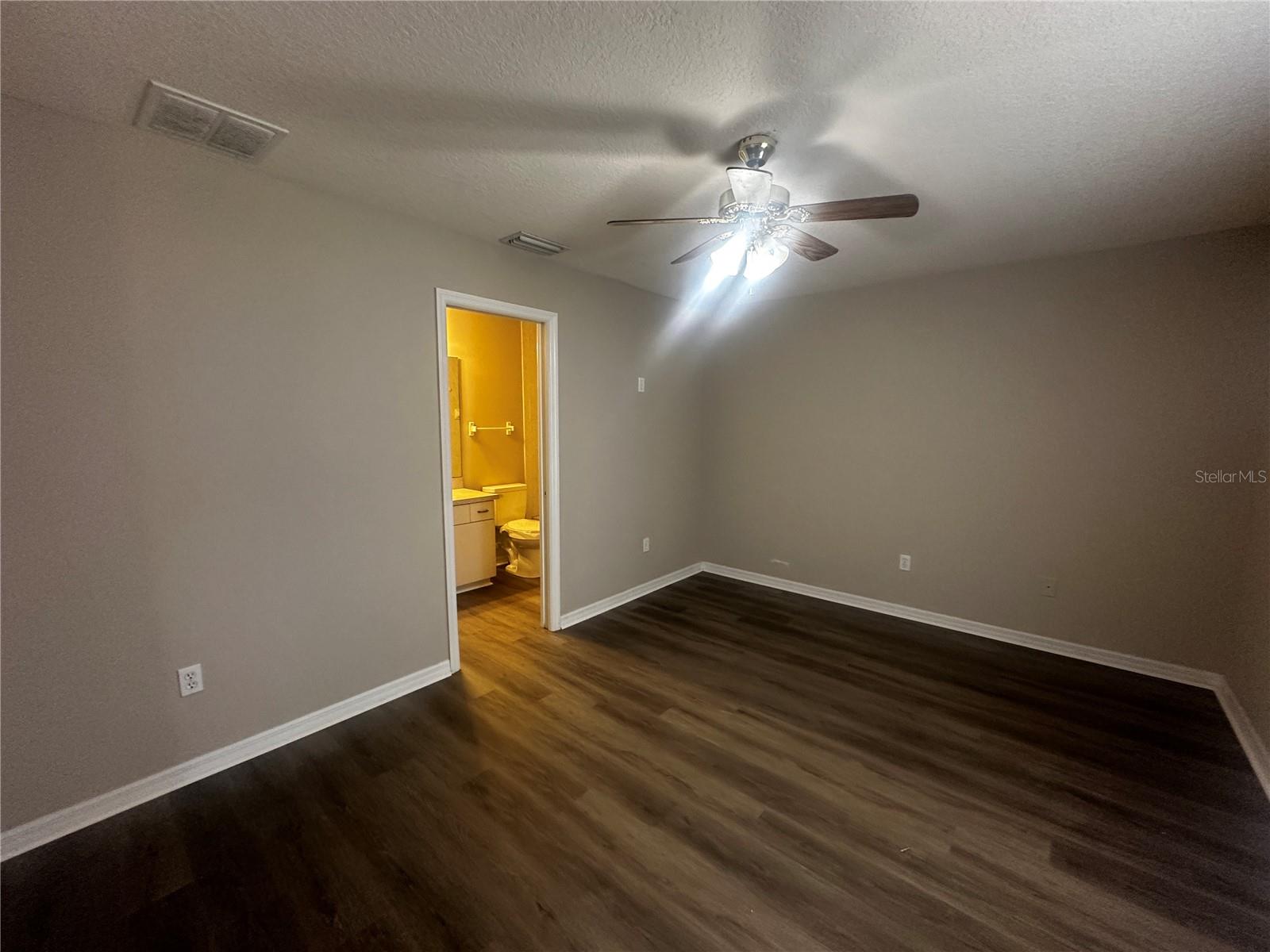 Image 6 of 7 For 9 Cedar Circle