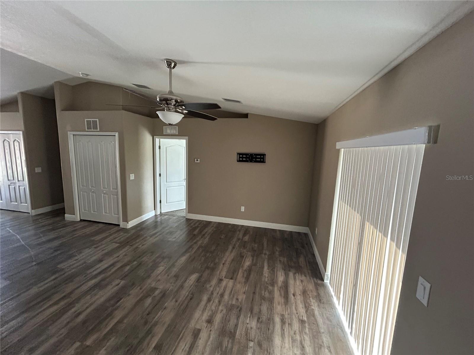 Image 4 of 15 For 9208 Travis Drive