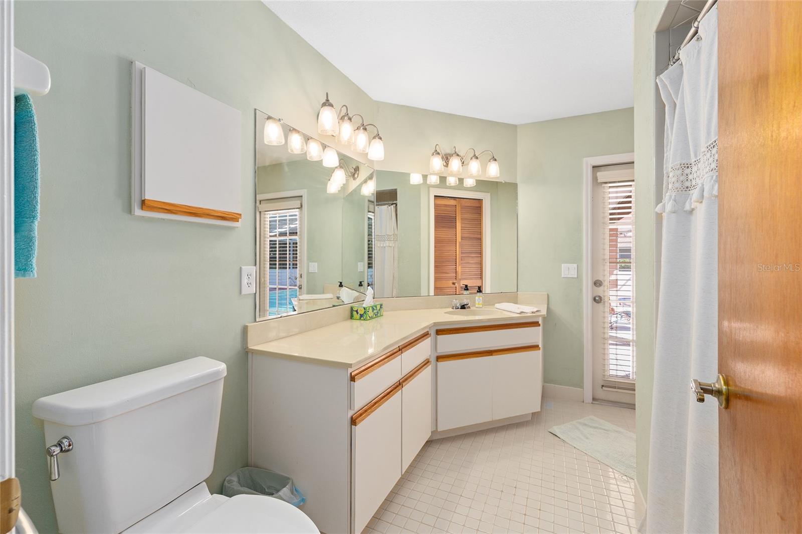 Image 19 of 53 For 9620 194th Circle