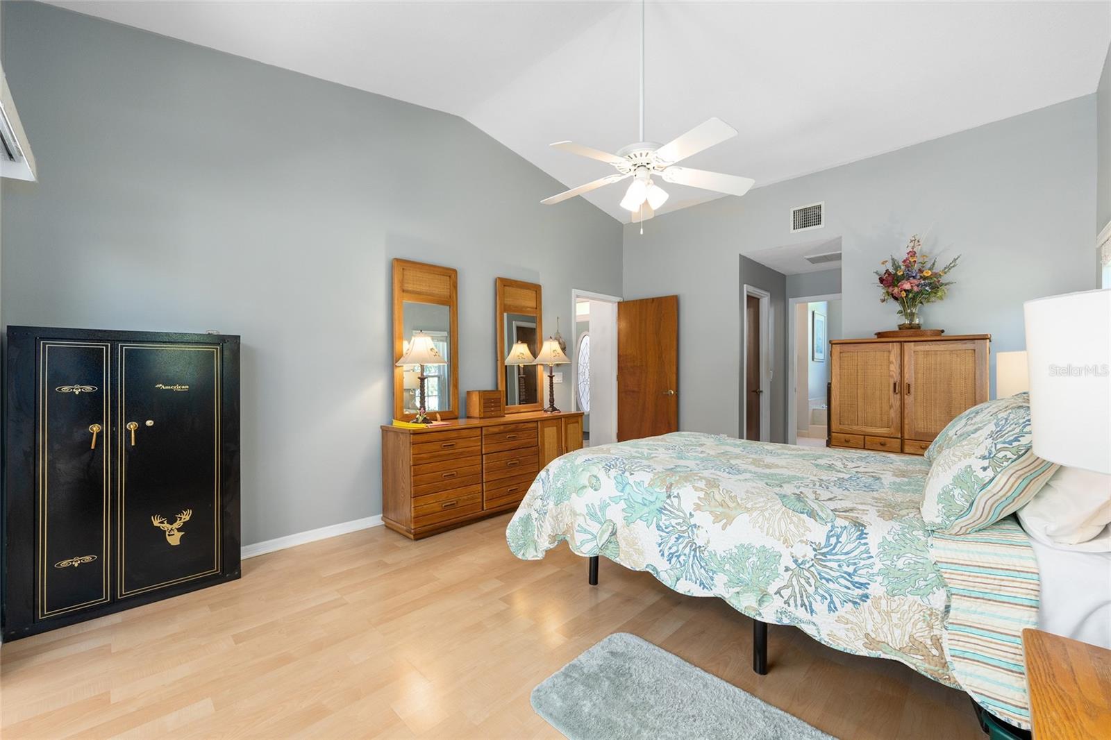 Image 25 of 53 For 9620 194th Circle