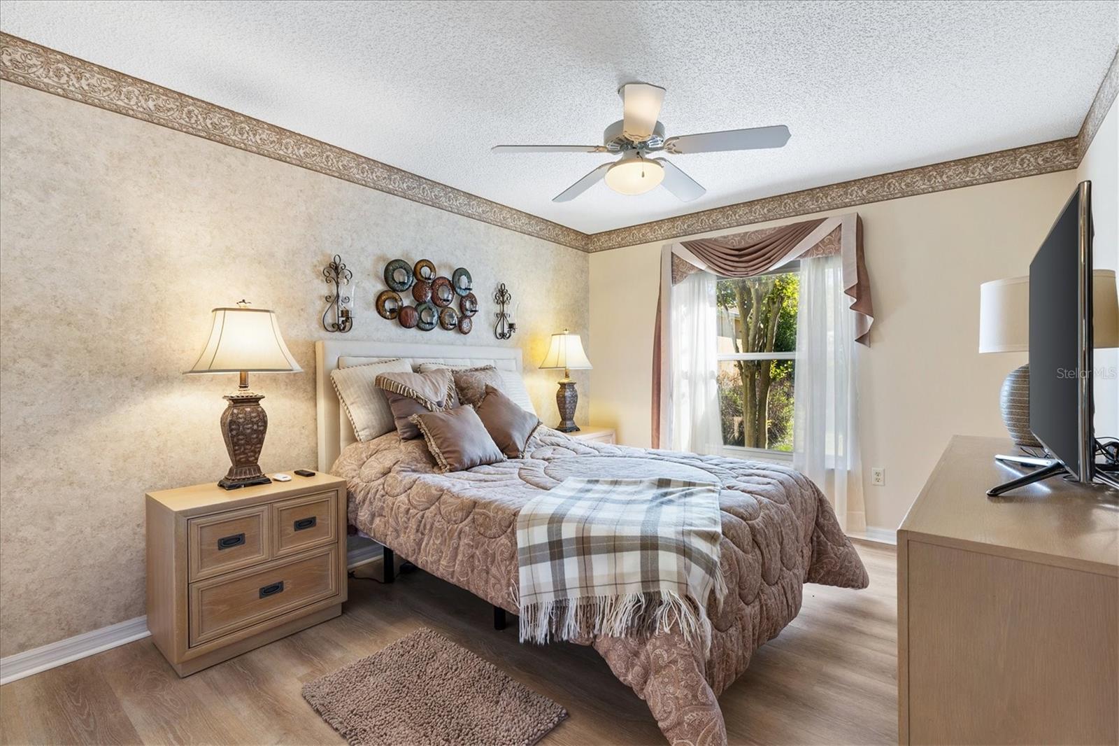 Image 18 of 31 For 3067 Melville Loop