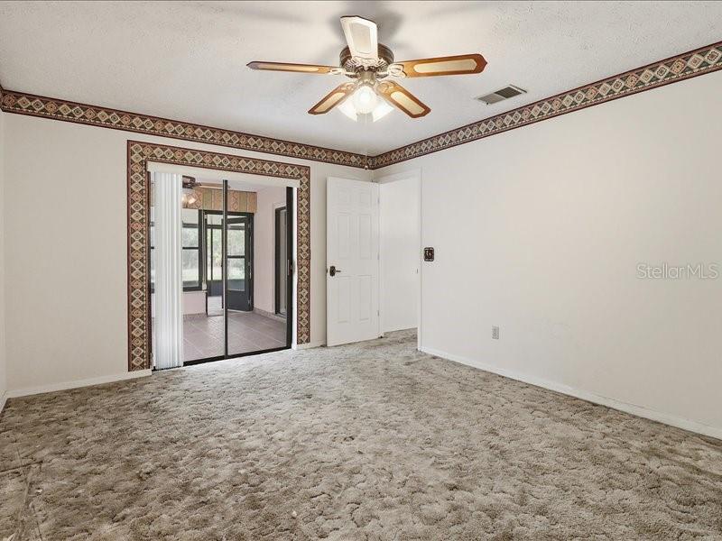 Image 18 of 69 For 240 Indianapolis Avenue