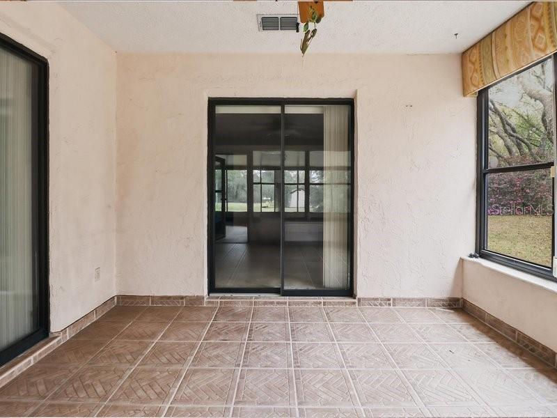 Image 27 of 69 For 240 Indianapolis Avenue