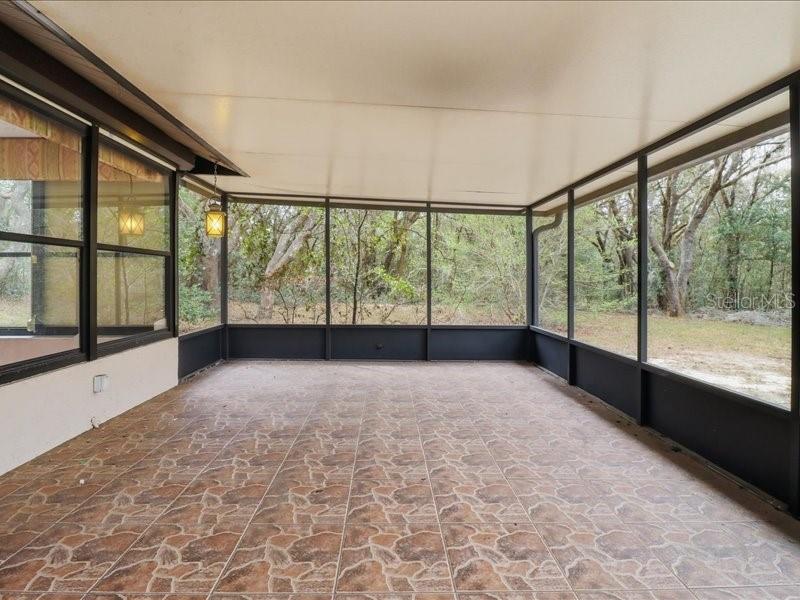 Image 28 of 69 For 240 Indianapolis Avenue