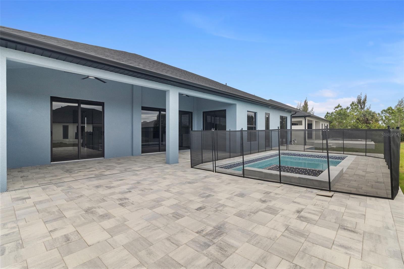 Image 5 of 6 For 15029 Alsask Circle