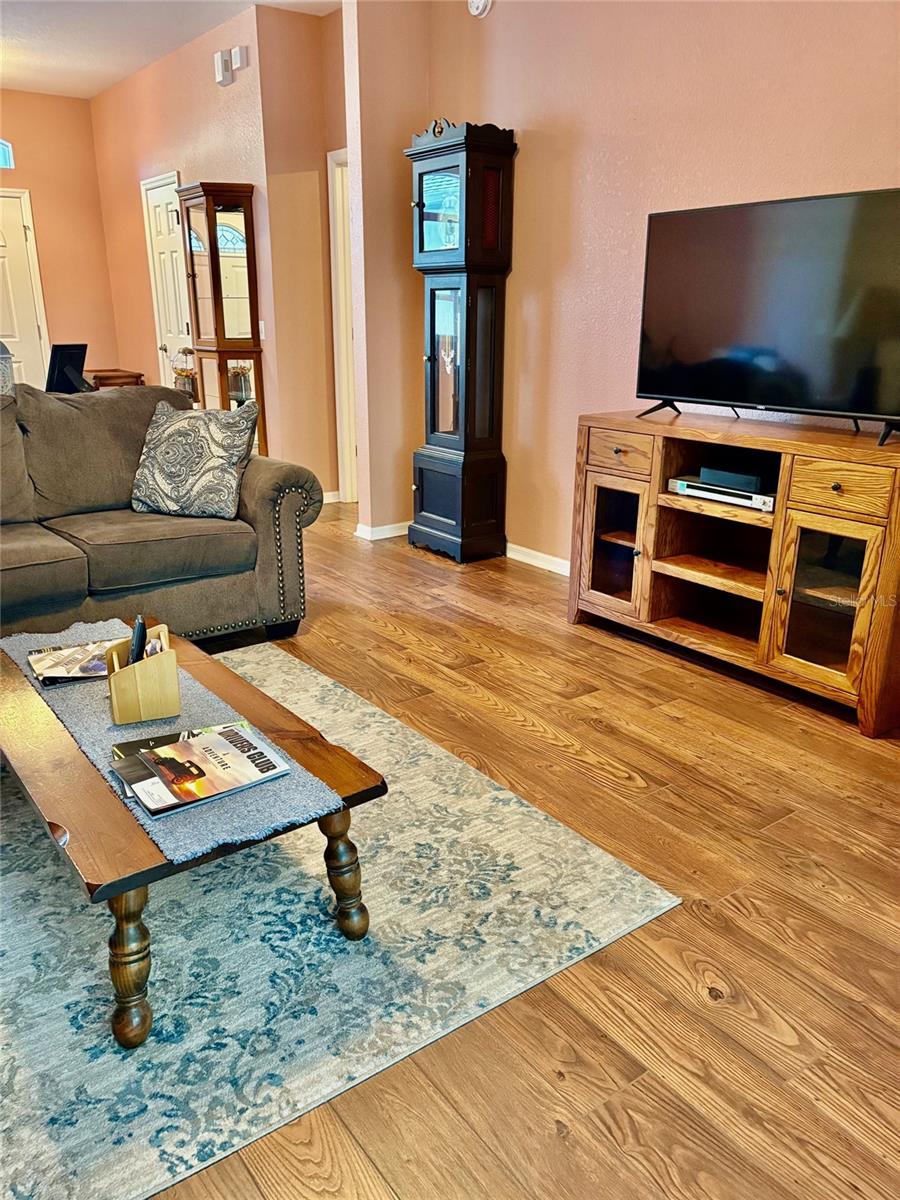 Image 4 of 44 For 18970 99th Street