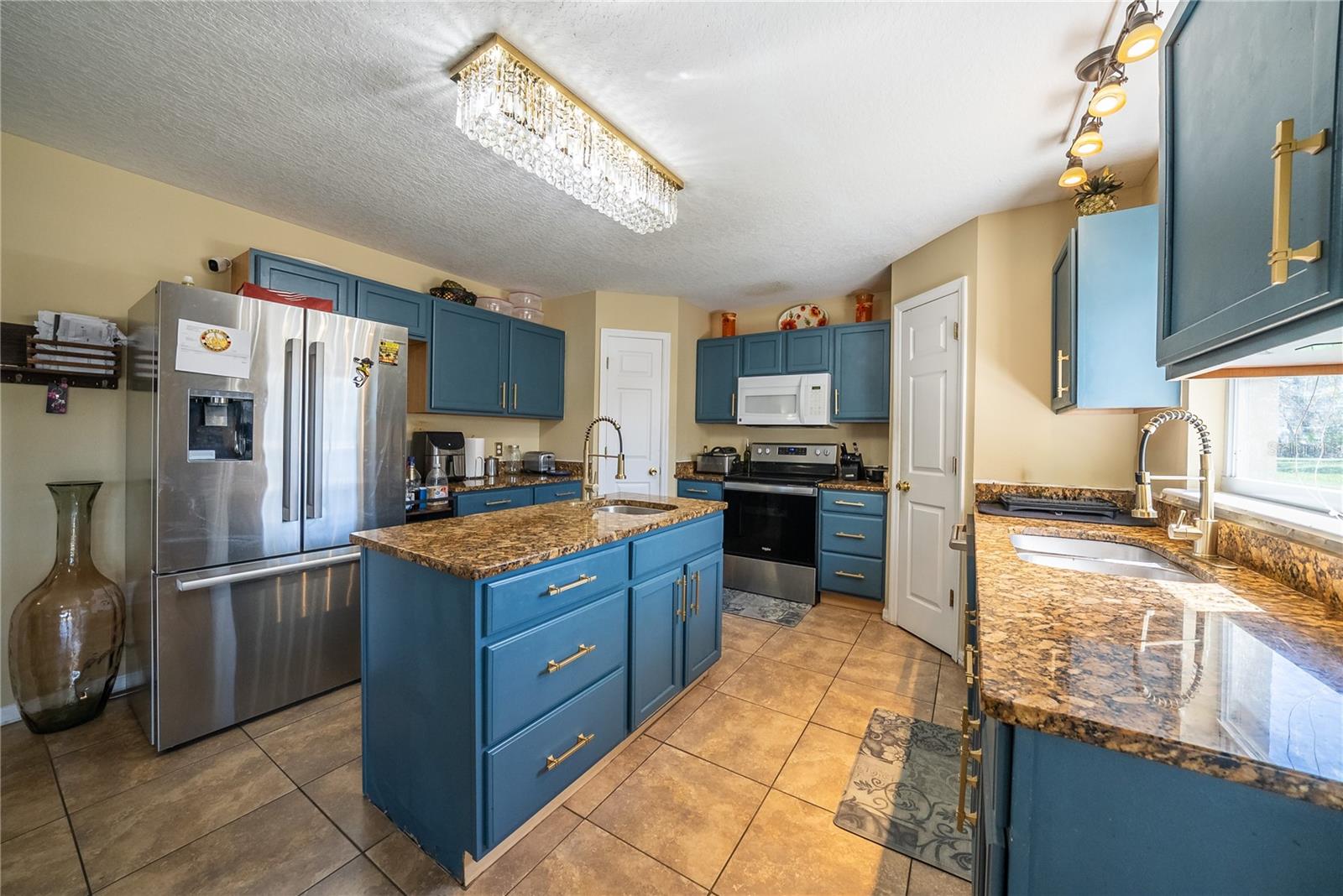 Image 15 of 56 For 5306 115th Street Road