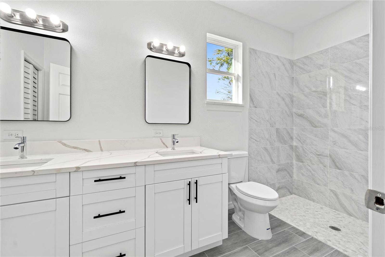 Image 17 of 27 For 43 Juniper Pass Trail