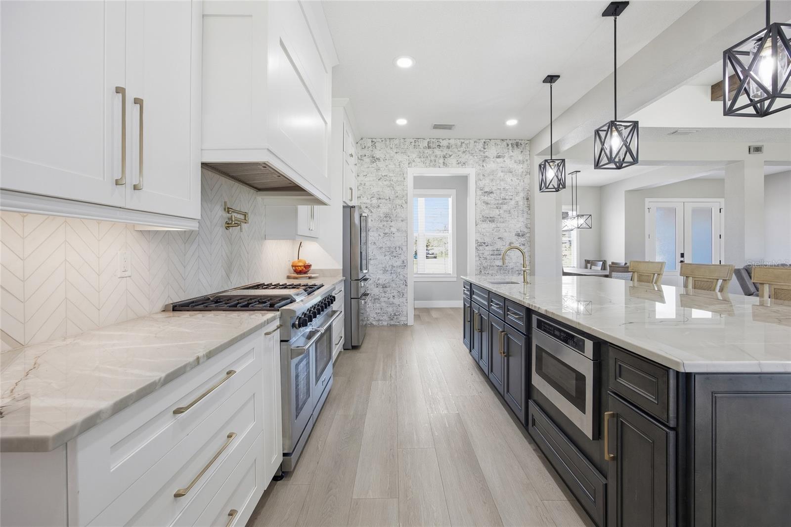 Image 19 of 54 For 9665 61st Terrace