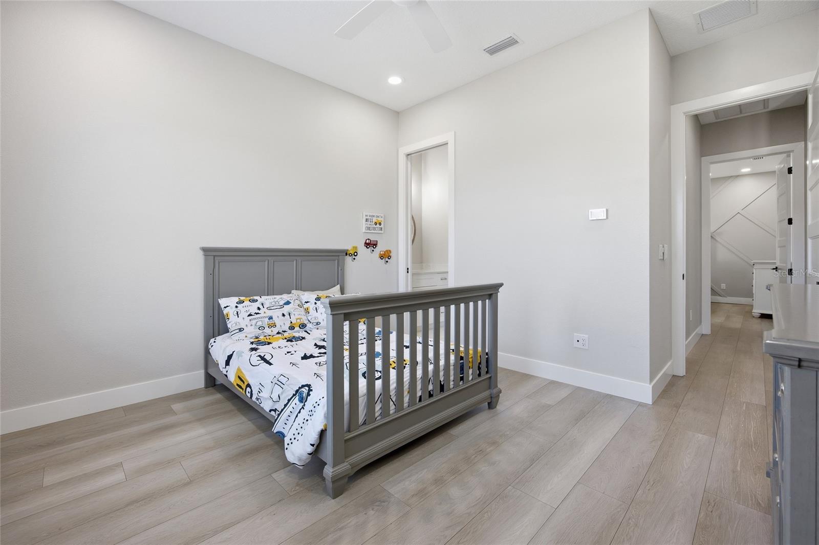 Image 31 of 54 For 9665 61st Terrace