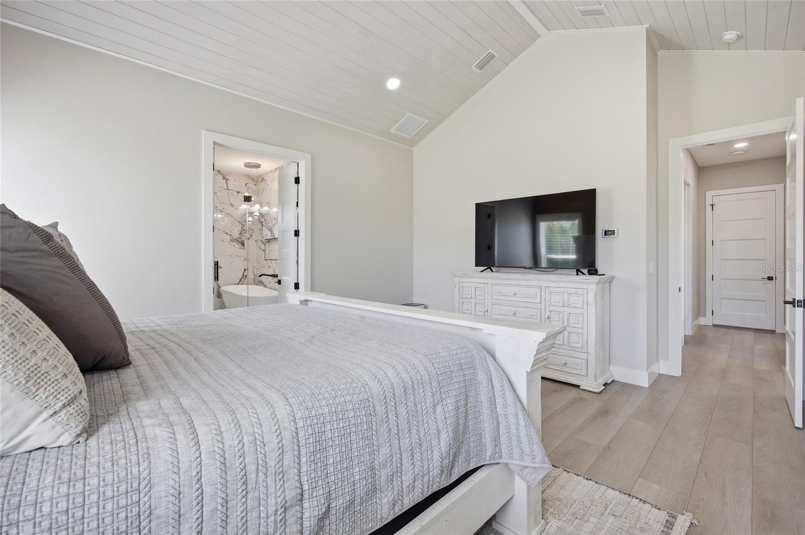 Image 39 of 54 For 9665 61st Terrace