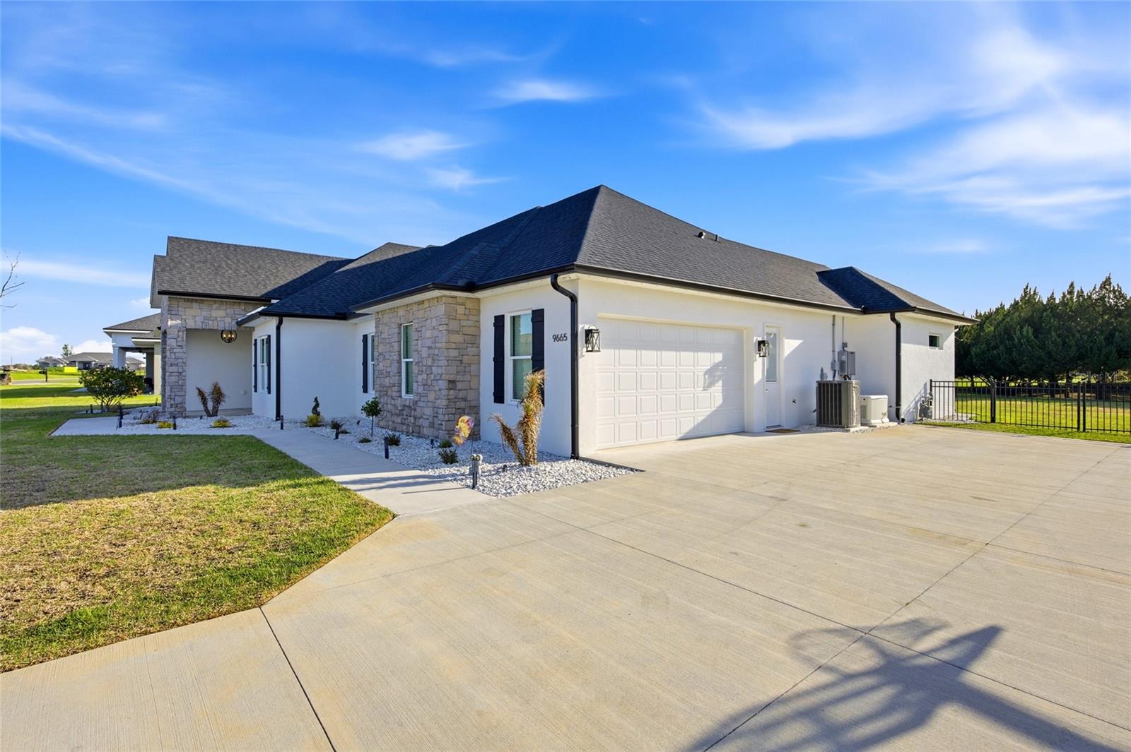 Image 4 of 54 For 9665 61st Terrace