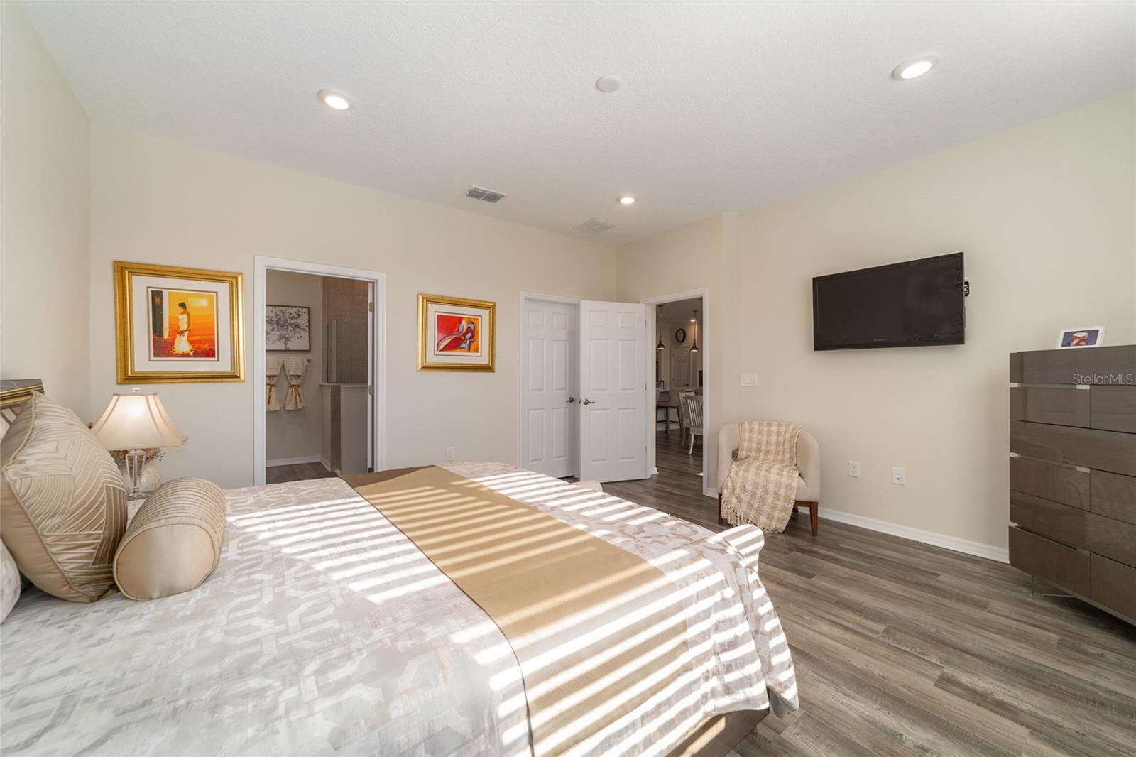 Image 16 of 29 For 8958 75th Loop