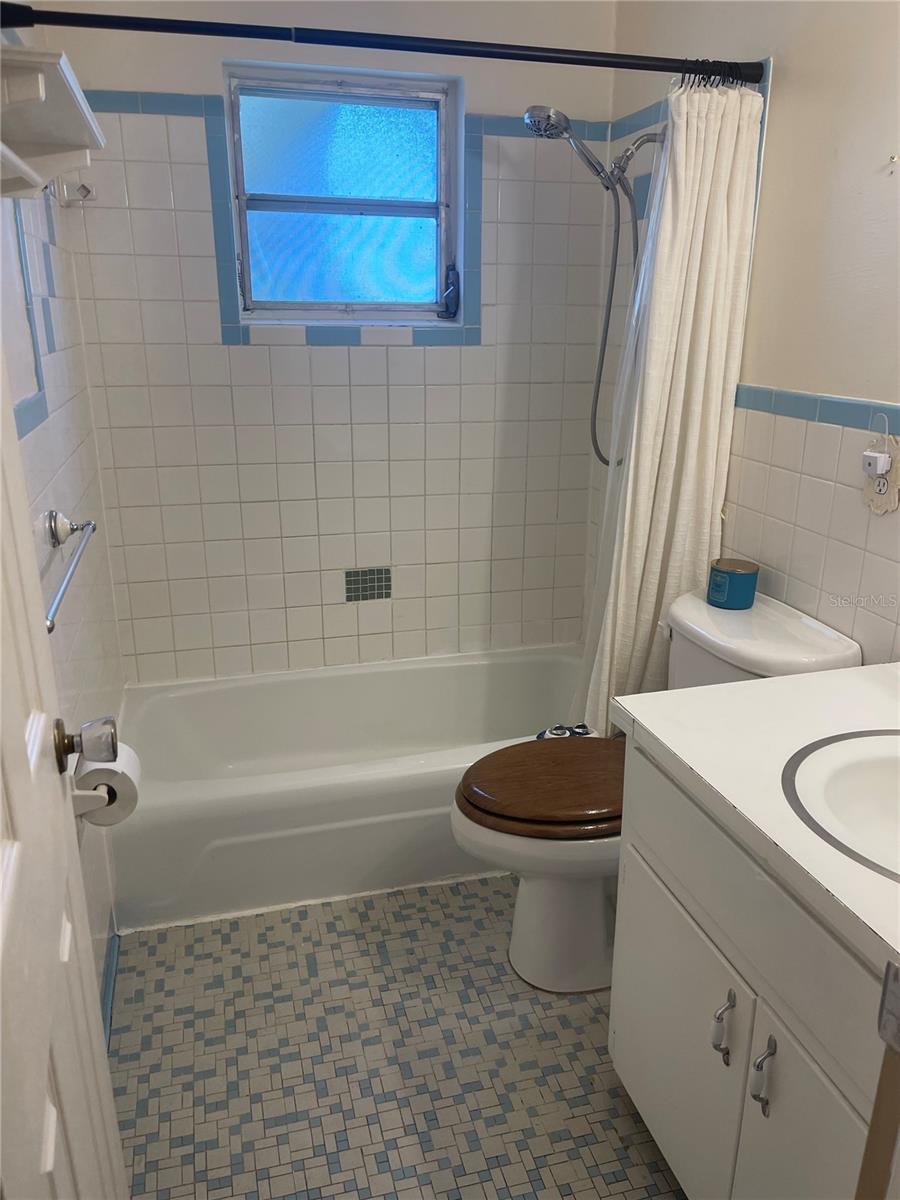 Image 13 of 15 For 4704 20th Avenue