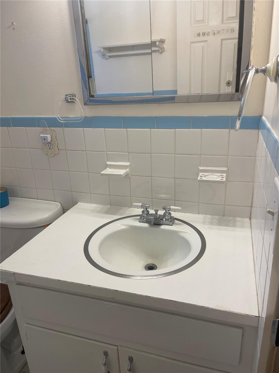 Image 14 of 15 For 4704 20th Avenue