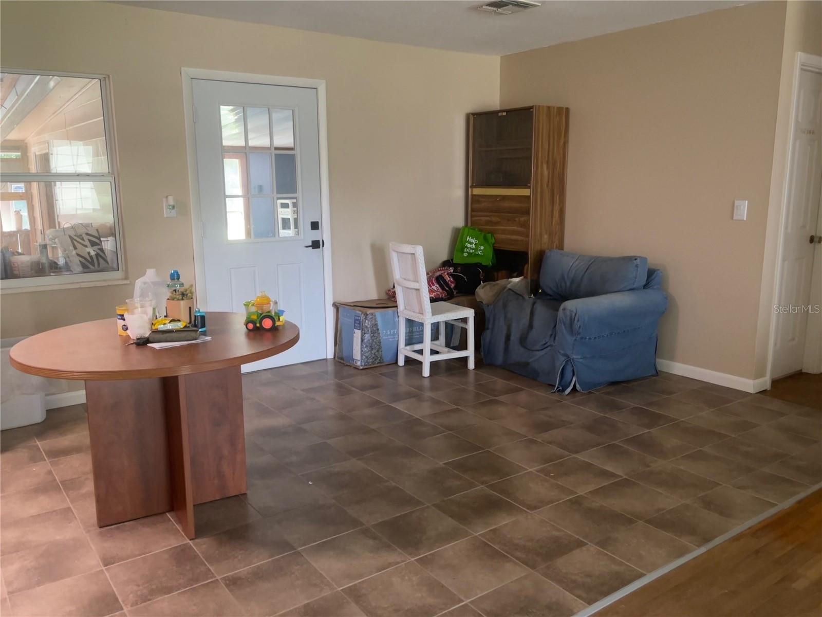 Image 3 of 15 For 4704 20th Avenue