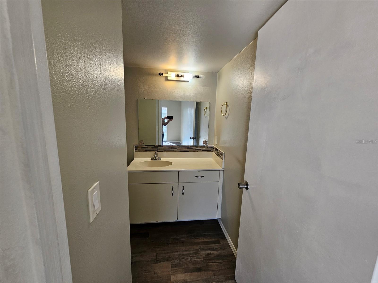 Image 11 of 28 For 8142 Fairways Circle S204