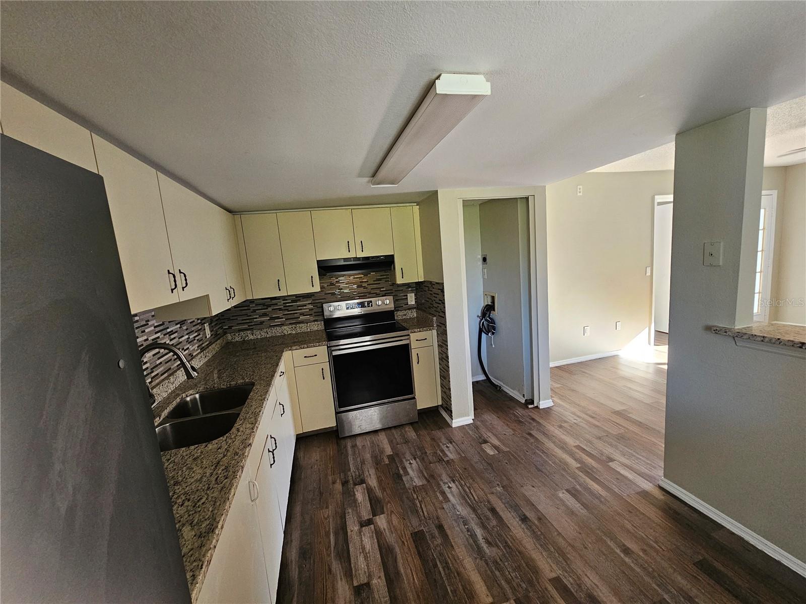 Image 15 of 28 For 8142 Fairways Circle S204