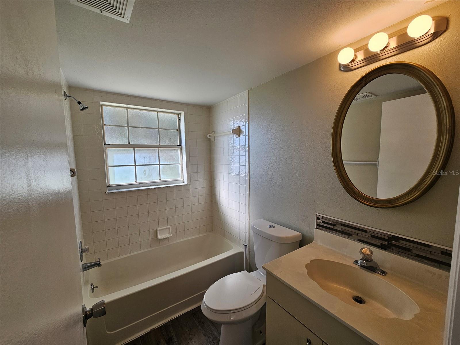 Image 21 of 28 For 8142 Fairways Circle S204