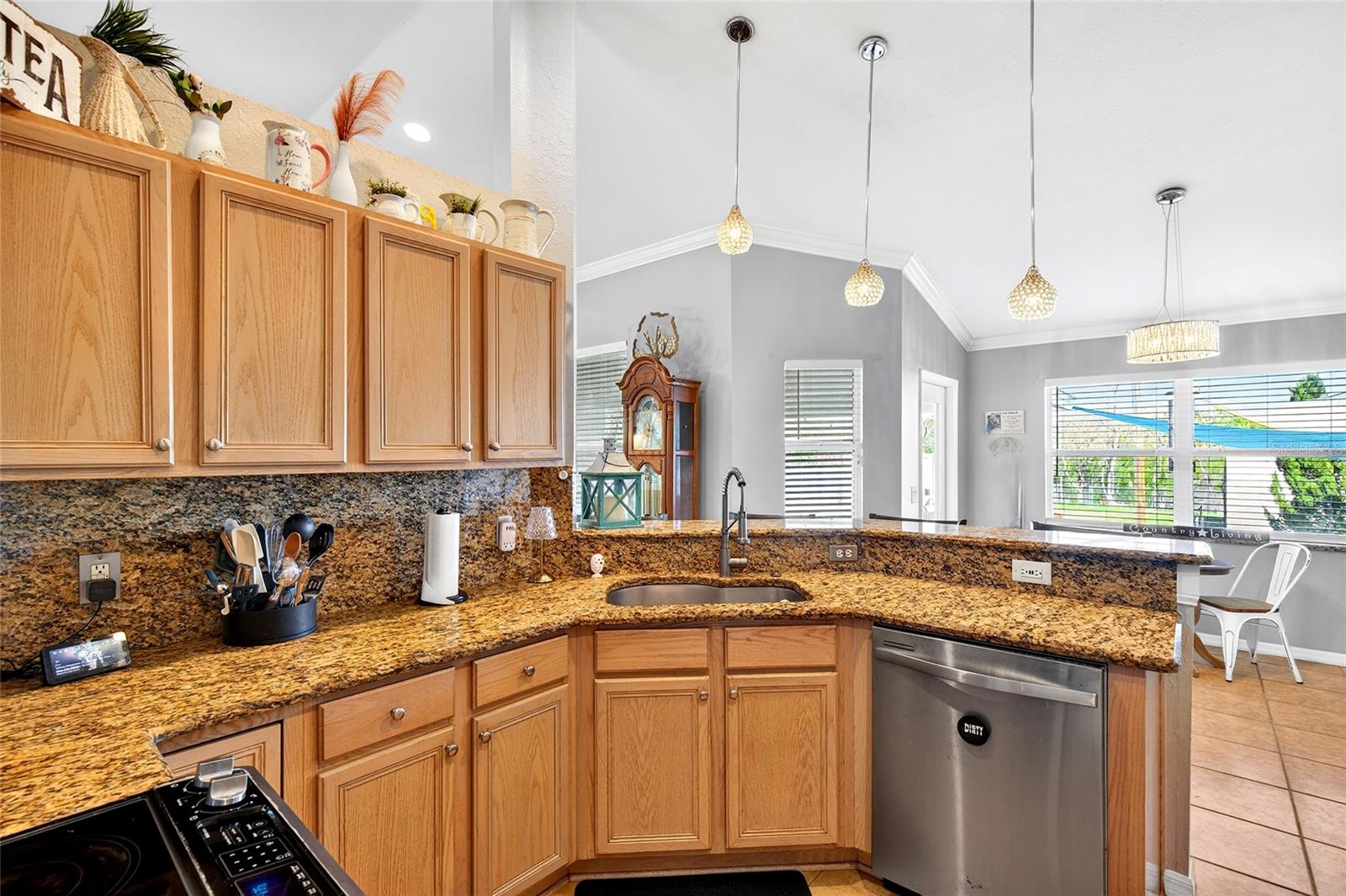 Image 17 of 45 For 13101 3rd Court