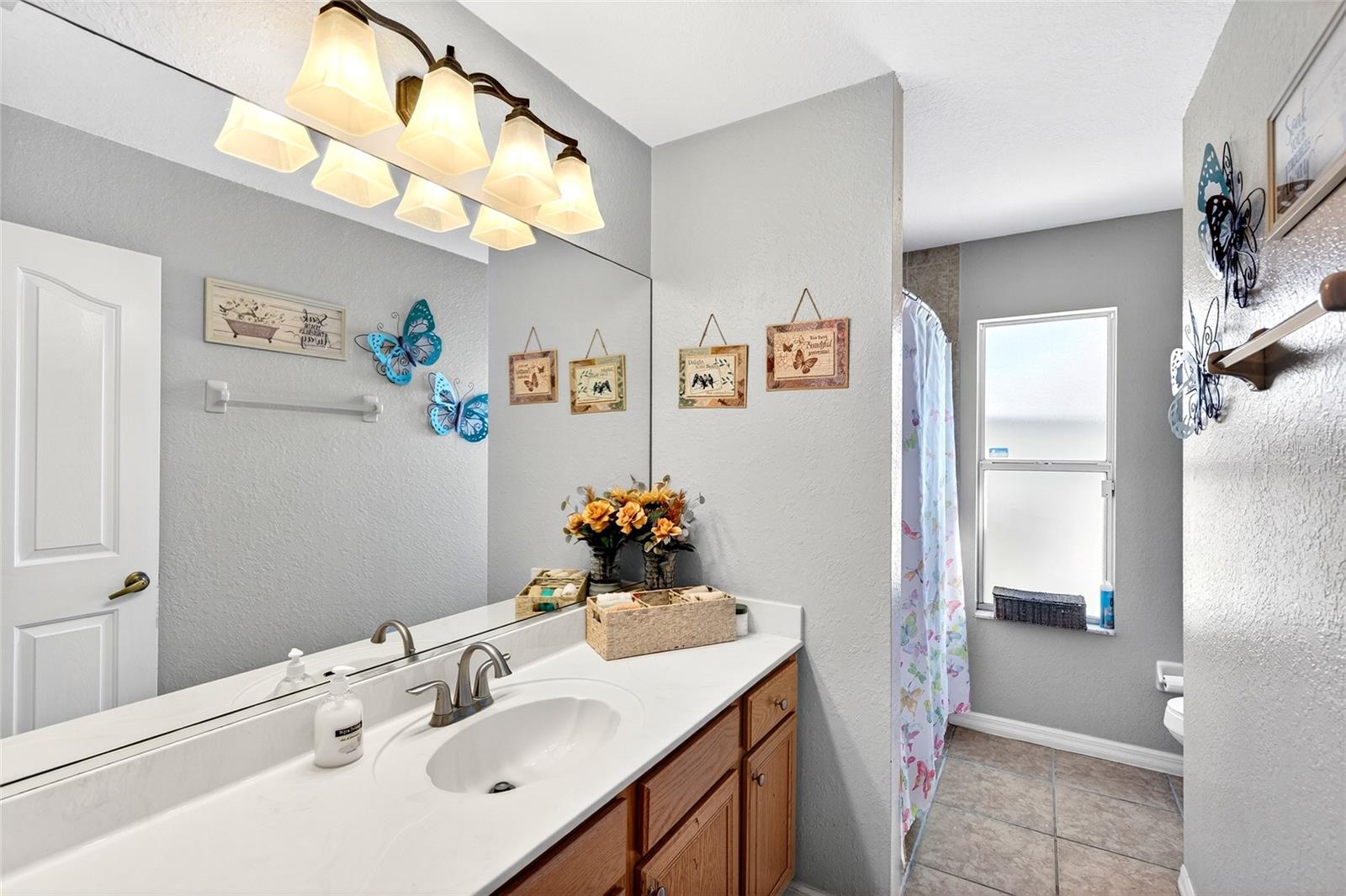 Image 26 of 45 For 13101 3rd Court