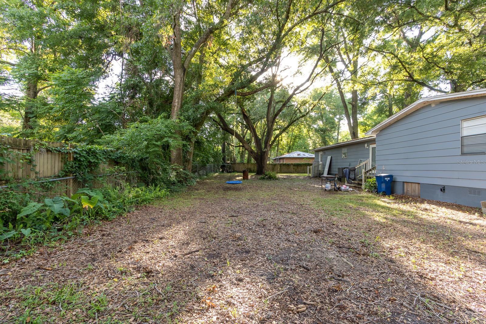 Image 21 of 21 For 14215 142nd Place