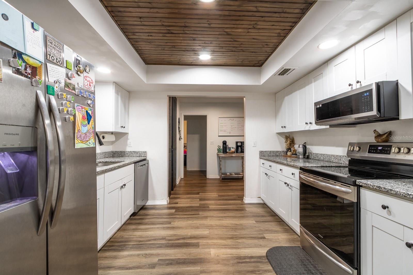 Image 8 of 21 For 14215 142nd Place