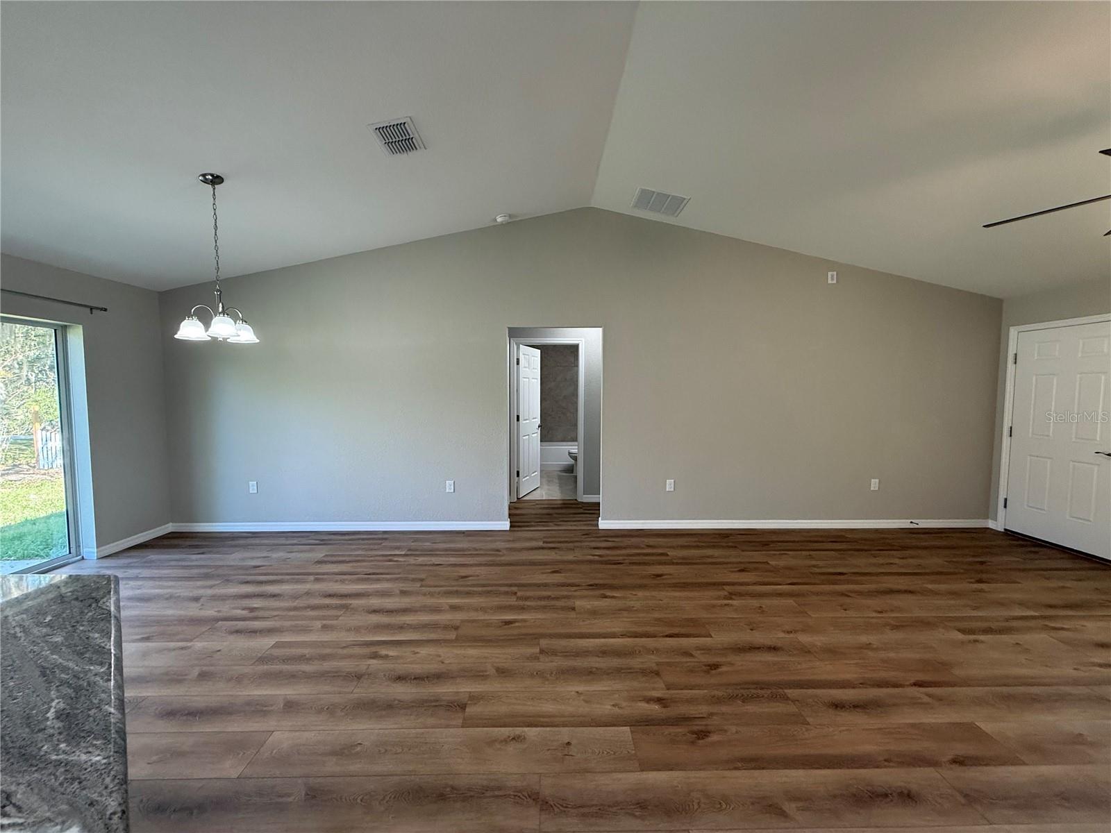 Image 10 of 28 For 10426 133rd Avenue