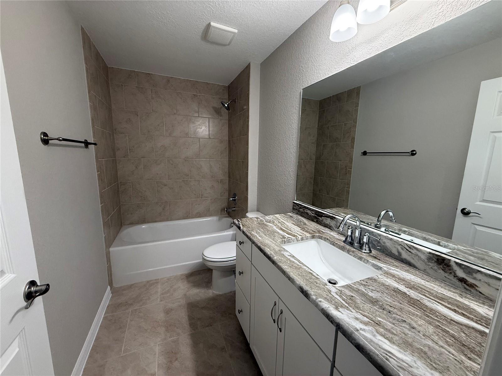 Image 14 of 28 For 10426 133rd Avenue