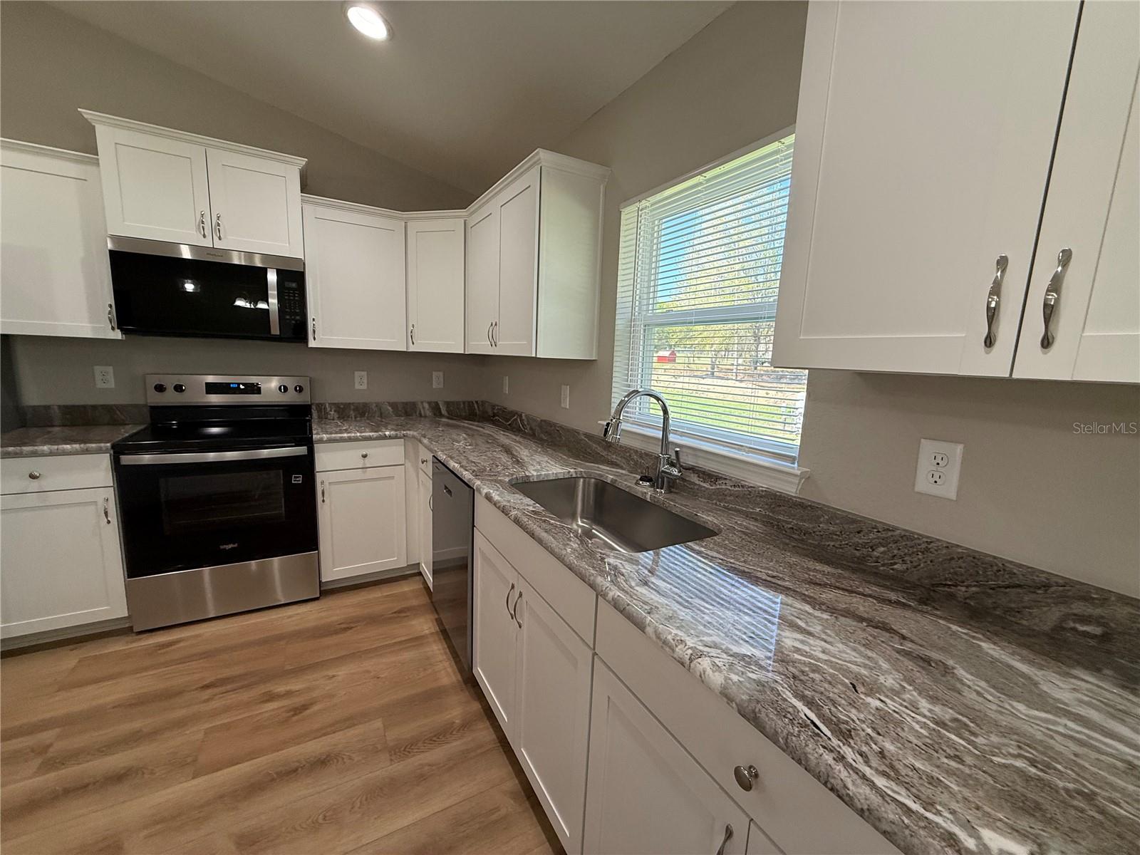 Image 8 of 28 For 10426 133rd Avenue