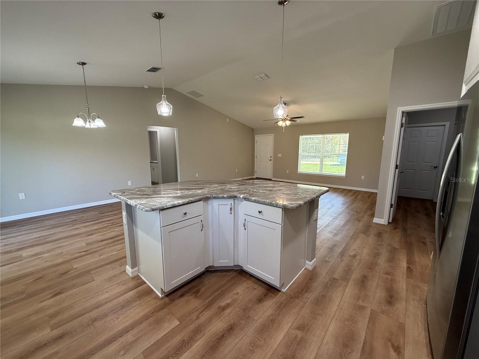 Image 9 of 28 For 10426 133rd Avenue