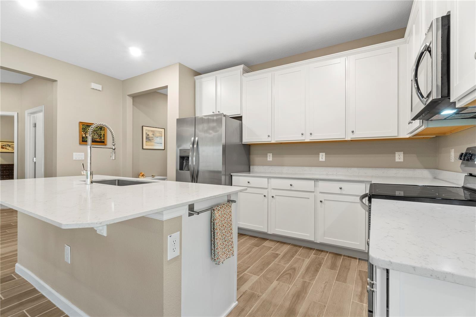 Image 10 of 47 For 7381 78th Terrace