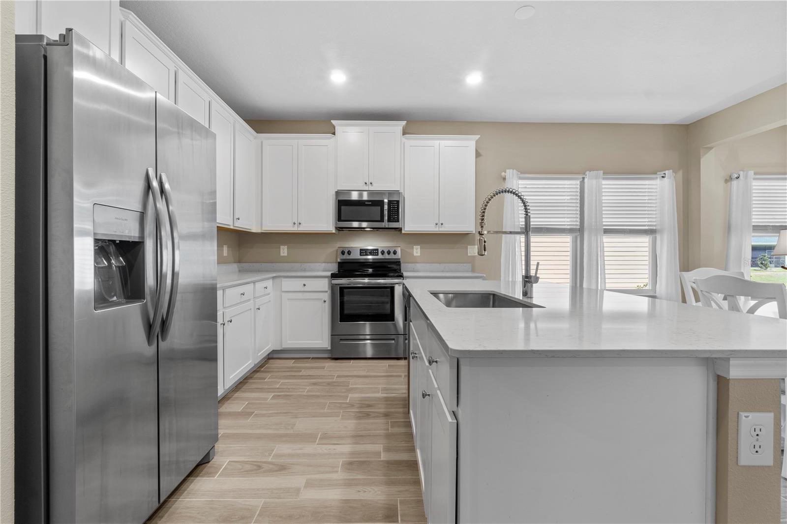 Image 7 of 47 For 7381 78th Terrace