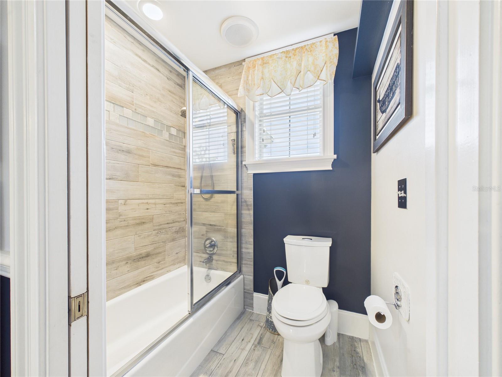 Image 31 of 48 For 2215 80th Street