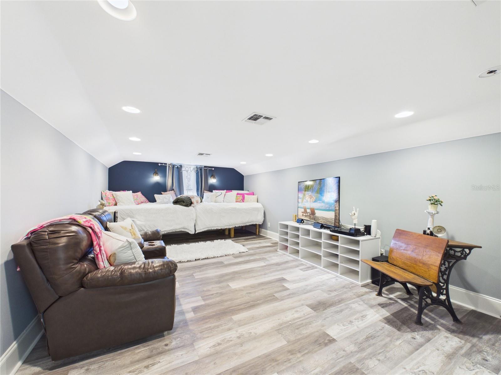 Image 35 of 48 For 2215 80th Street