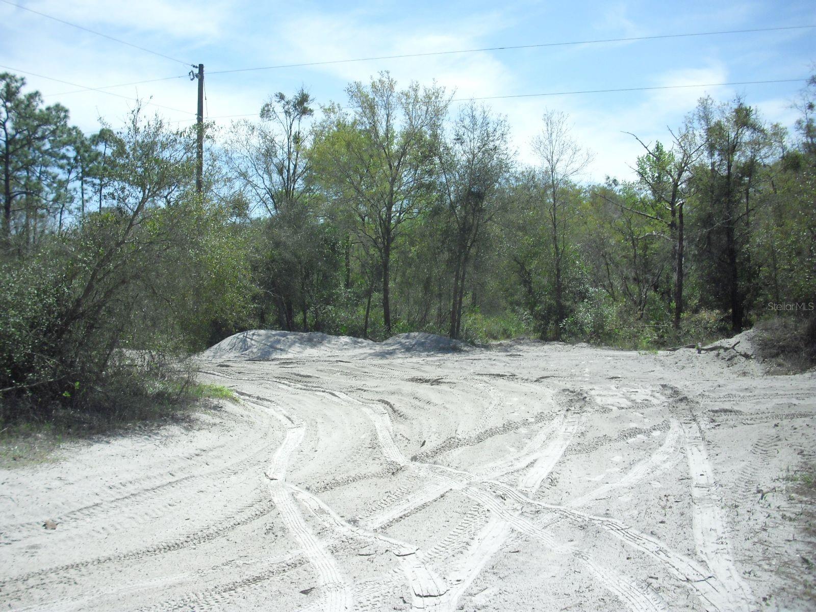 Image 10 of 17 For Tract 418 158th Lane