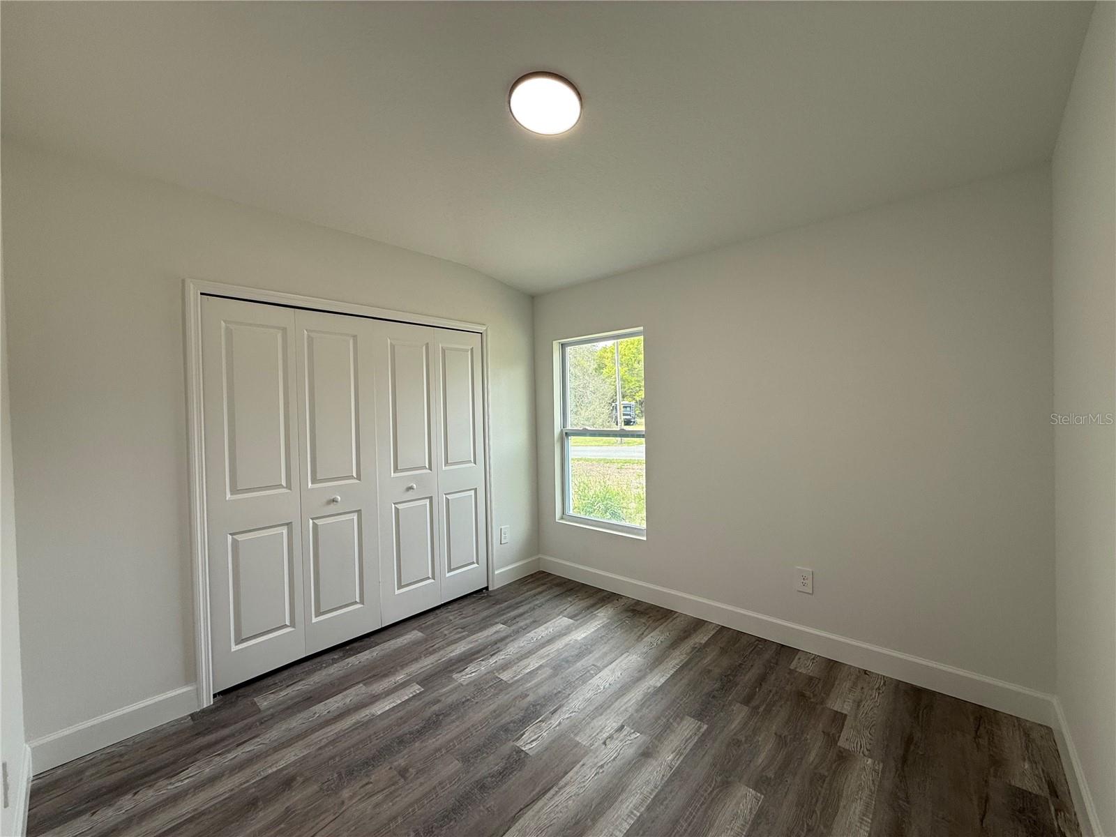 Image 11 of 12 For 14 Locust Radial Circle