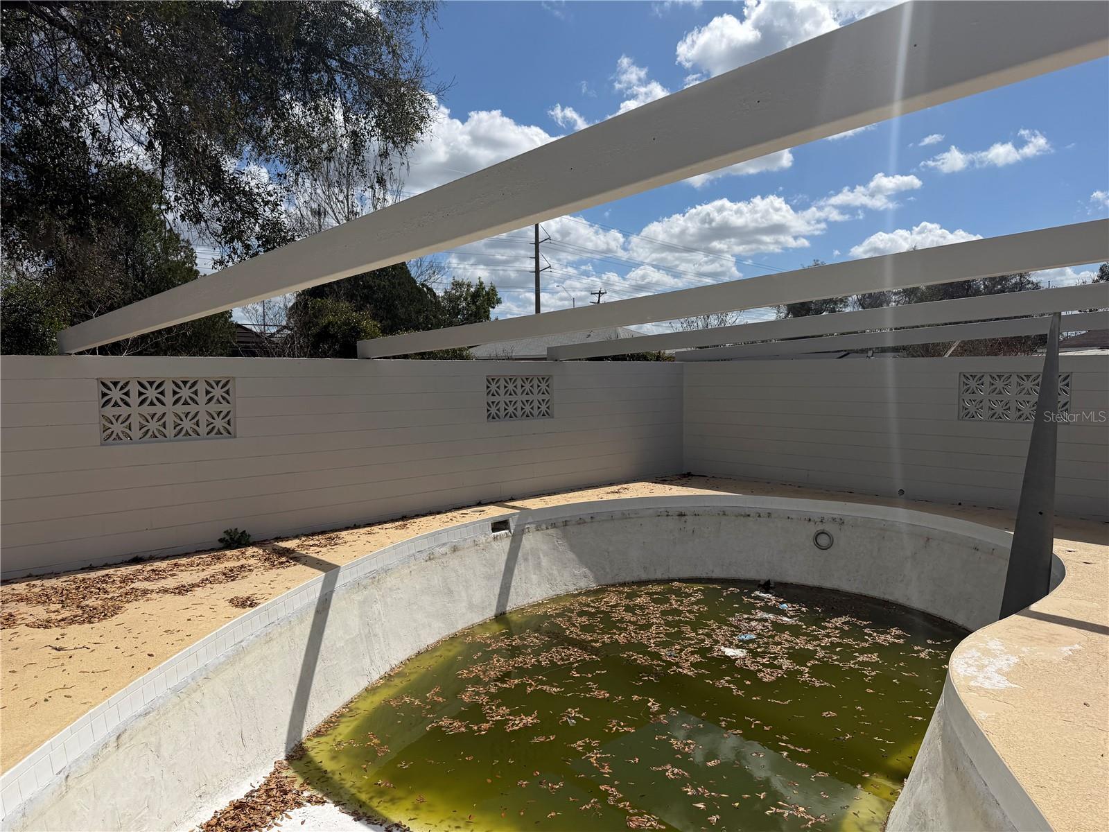 Image 4 of 10 For 2105 38th Court