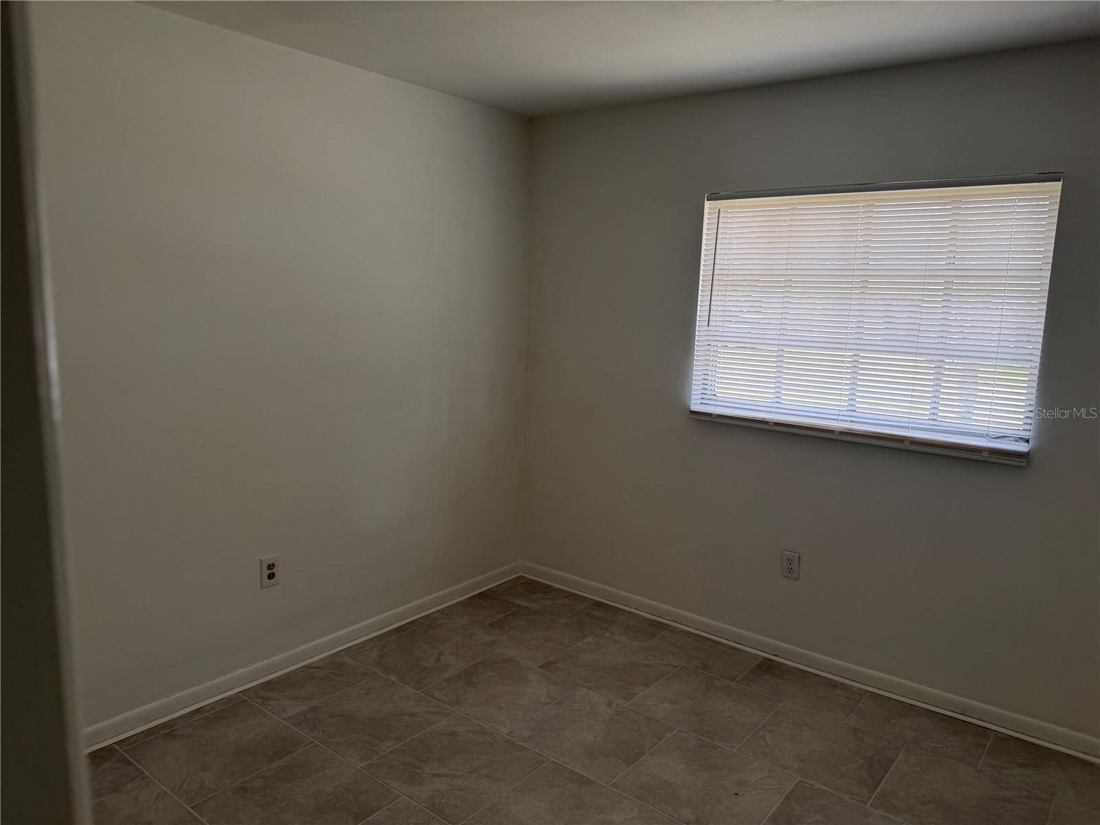 Image 7 of 10 For 2105 38th Court