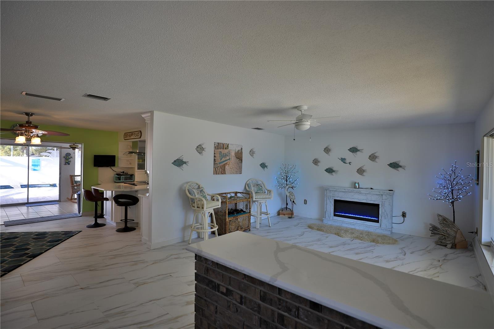 Image 10 of 67 For 11230 Timucuan Road