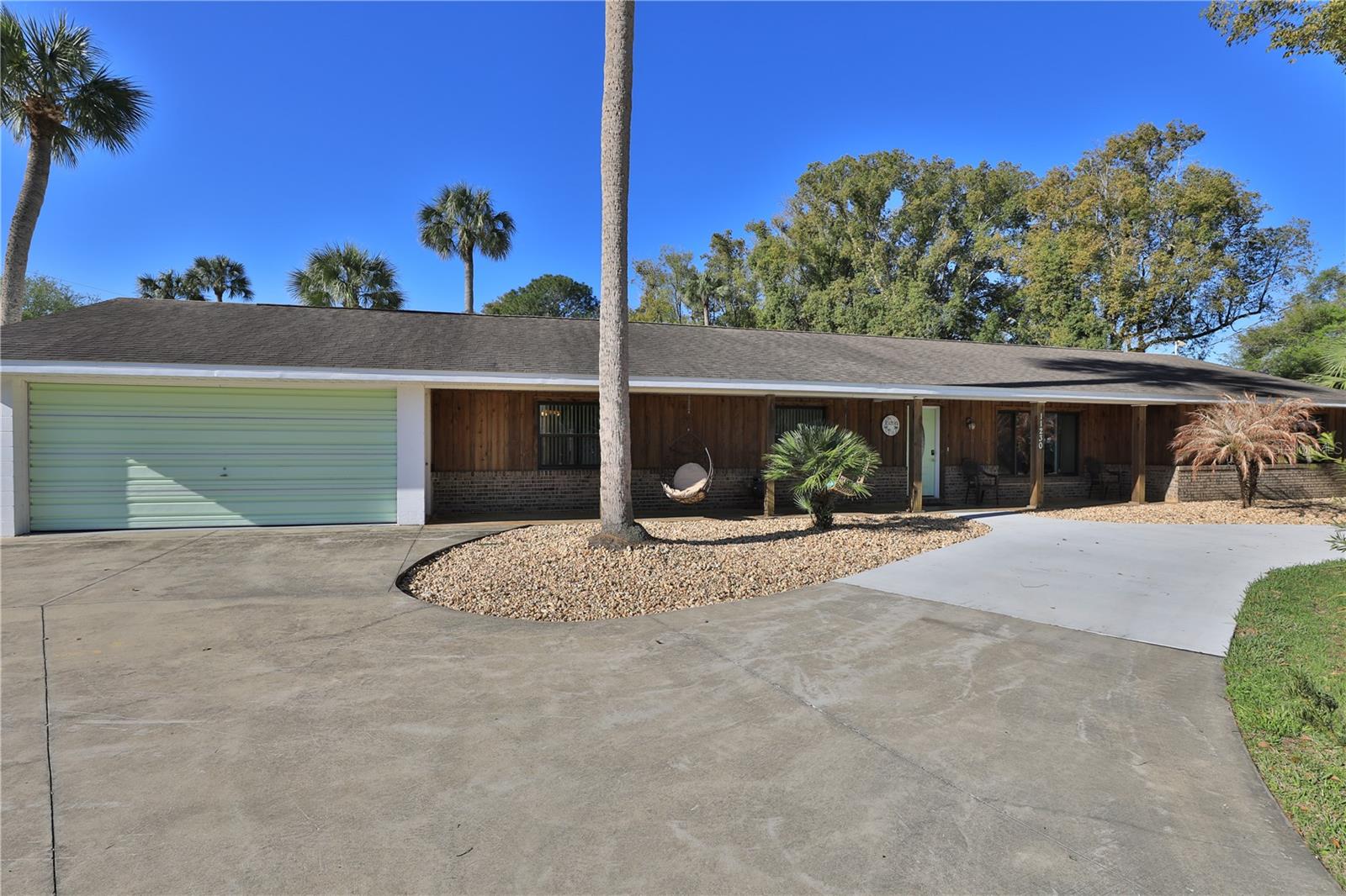 Image 6 of 67 For 11230 Timucuan Road