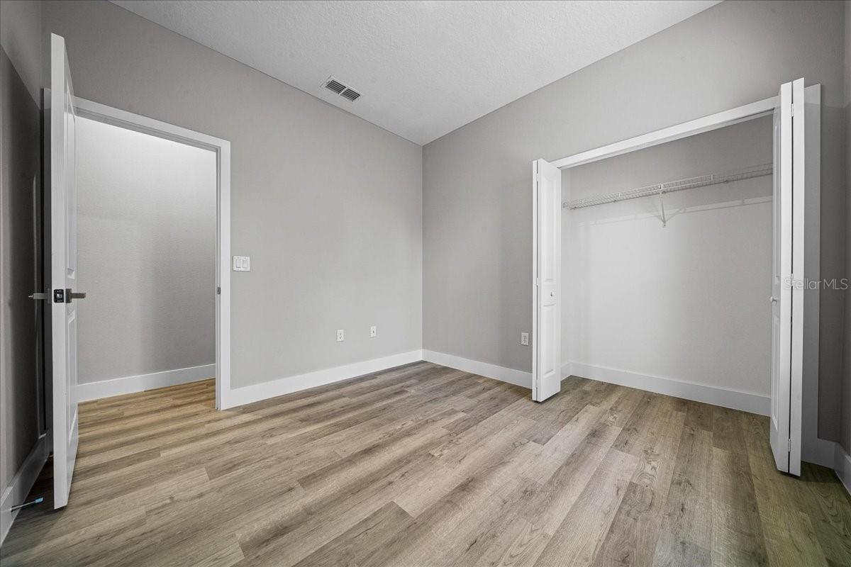 Image 31 of 52 For 2761 173rd Street Road