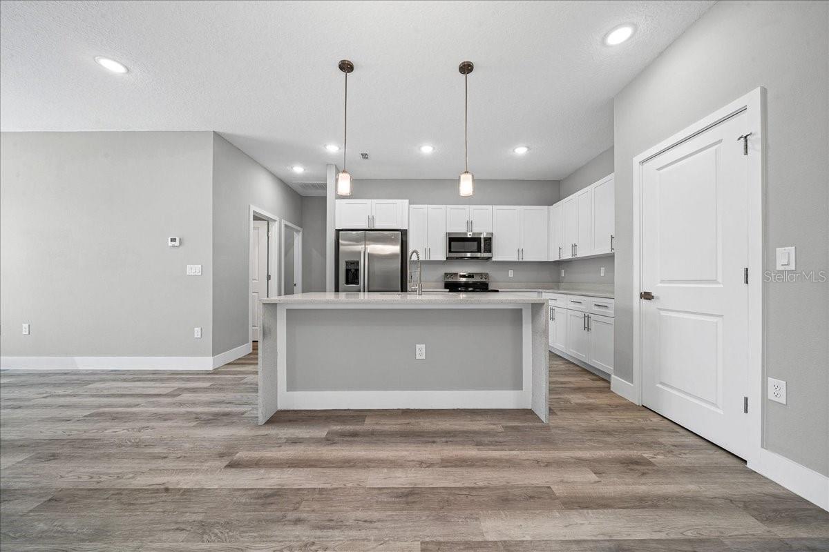 Image 9 of 52 For 2761 173rd Street Road